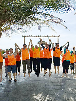 KẾT HỢP TEAMBUILDING