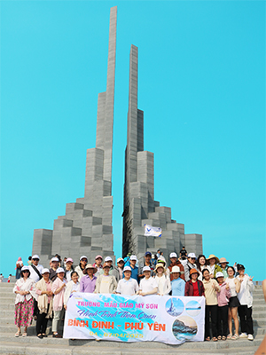 TOUR TRUYỀN THỐNG